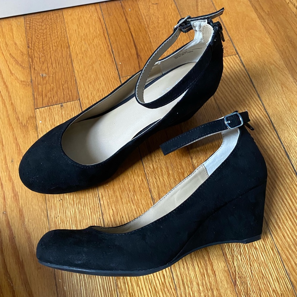 Arizona black suede wedge heels